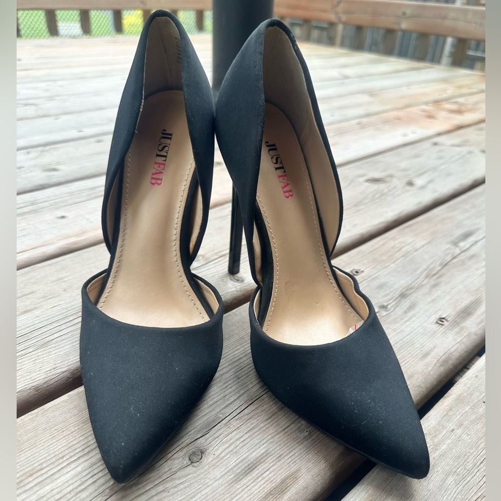 JustFab pointy toed black heels